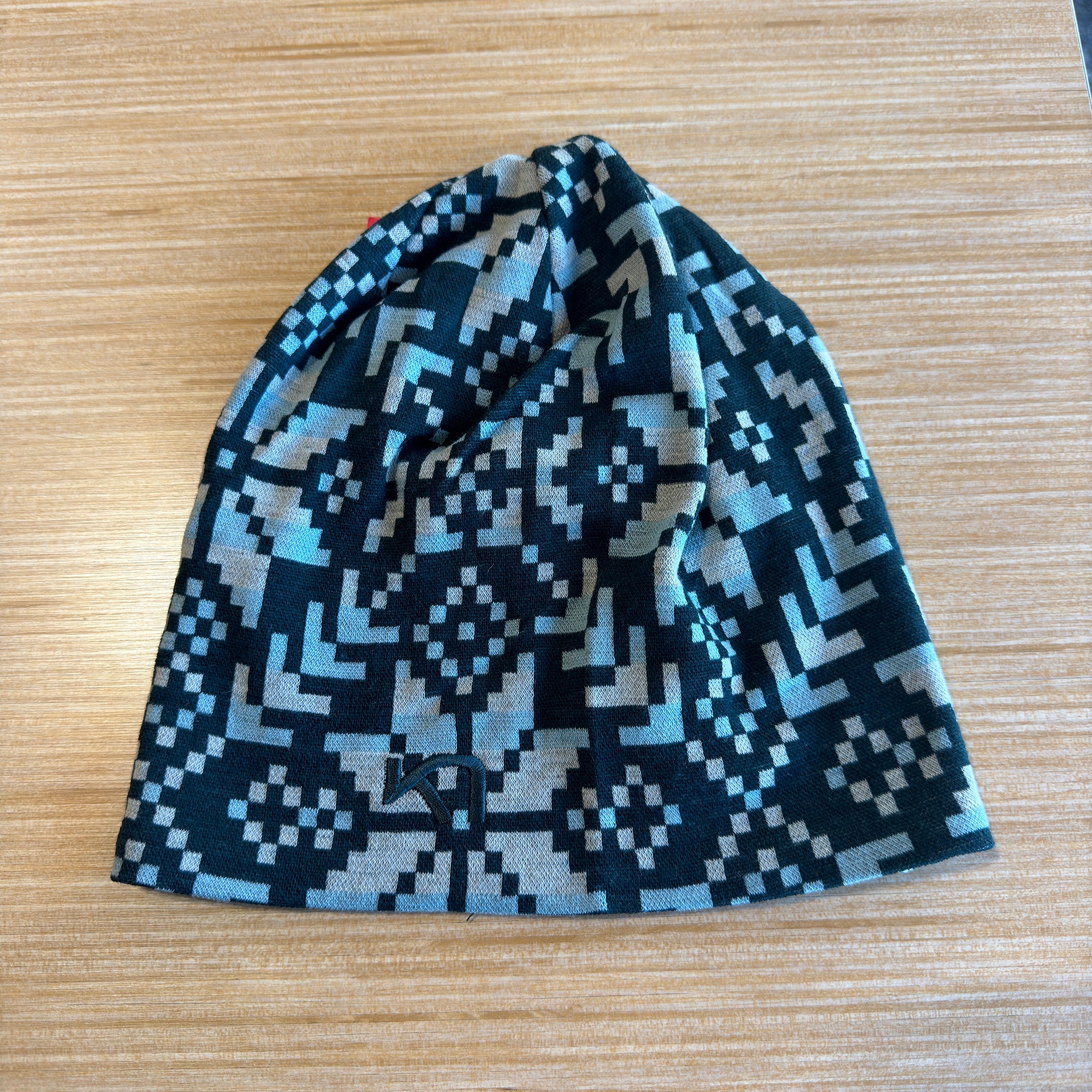 Else Beanie display picture 3